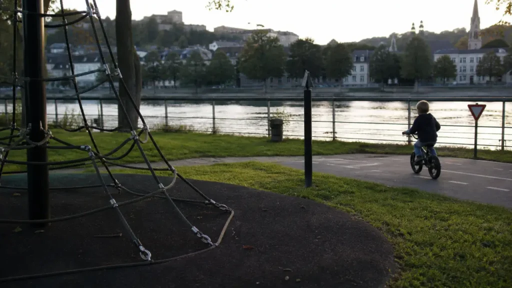 Square du Luxembourg Metz : jeux d’enfants et belvédère sur la Moselle