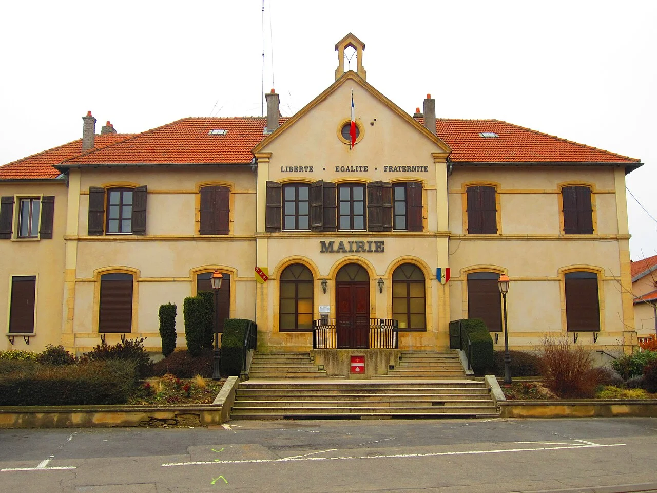 La mairie d’Augny, pour demander une visite guidée du parc Simon